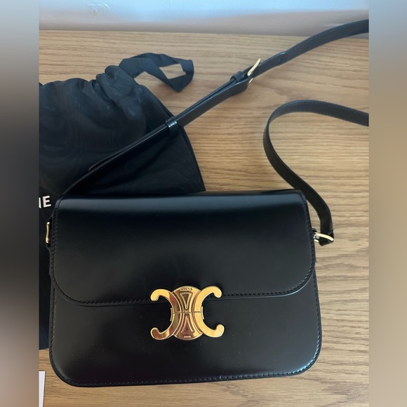 CELINE CLASSIQUE TRIOMPHE BAG IN SHINY CALFSKIN - Picture 8 of 10